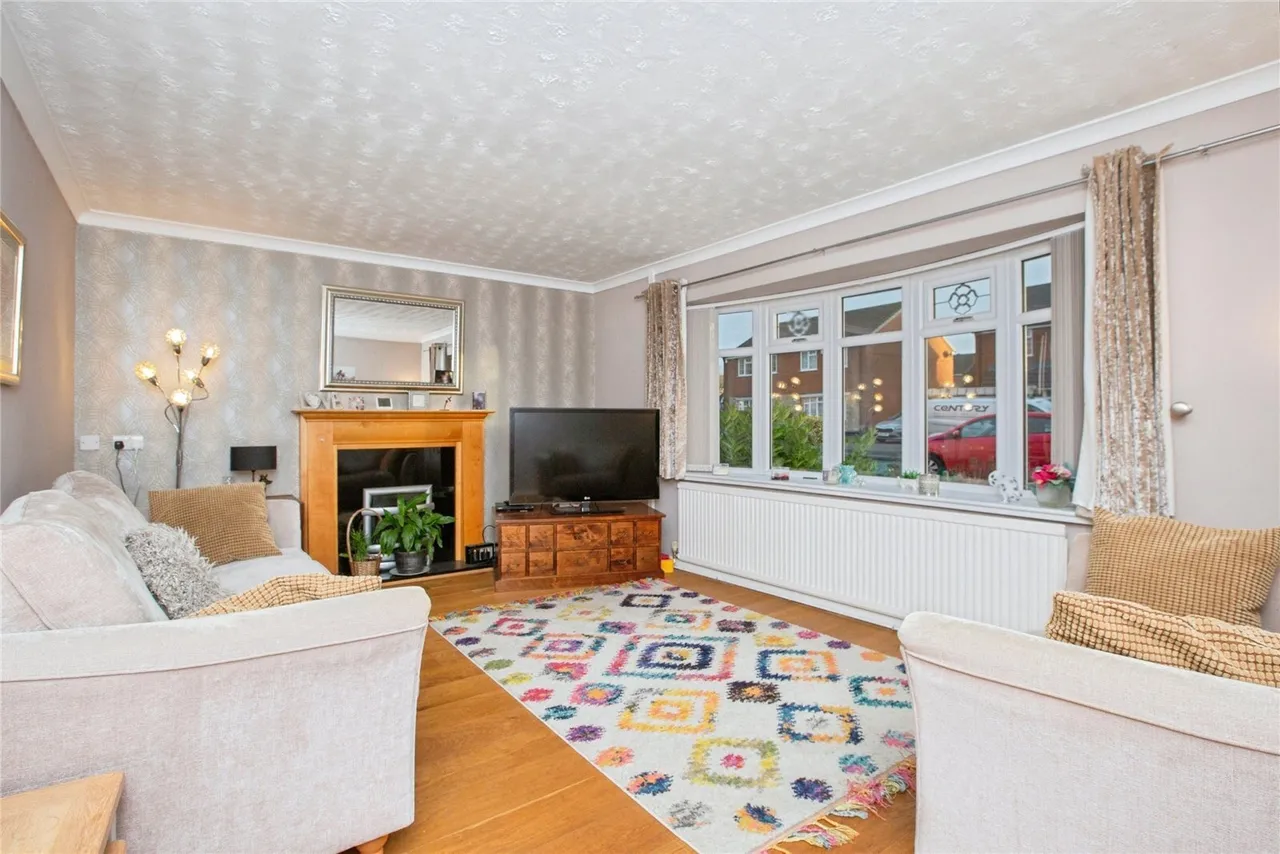 Gurney Crescent, Littlethorpe, LE19, photo 6