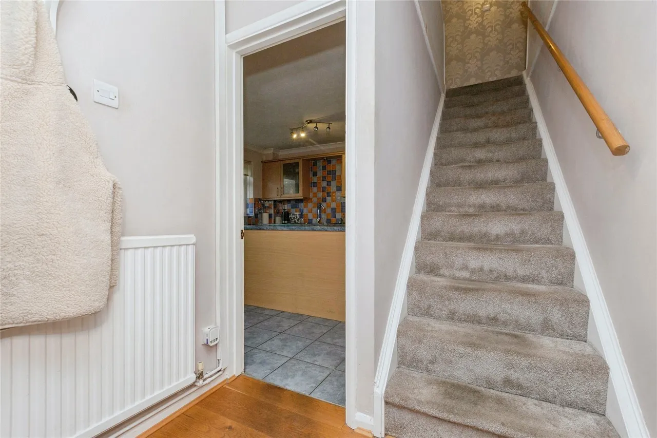 Gurney Crescent, Littlethorpe, LE19, photo 14