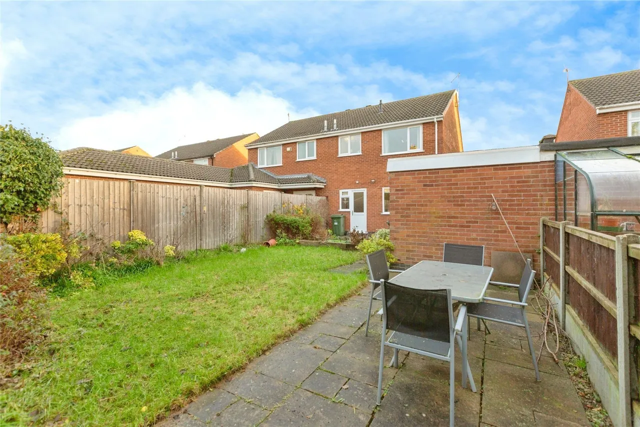 Gurney Crescent, Littlethorpe, LE19, photo 18