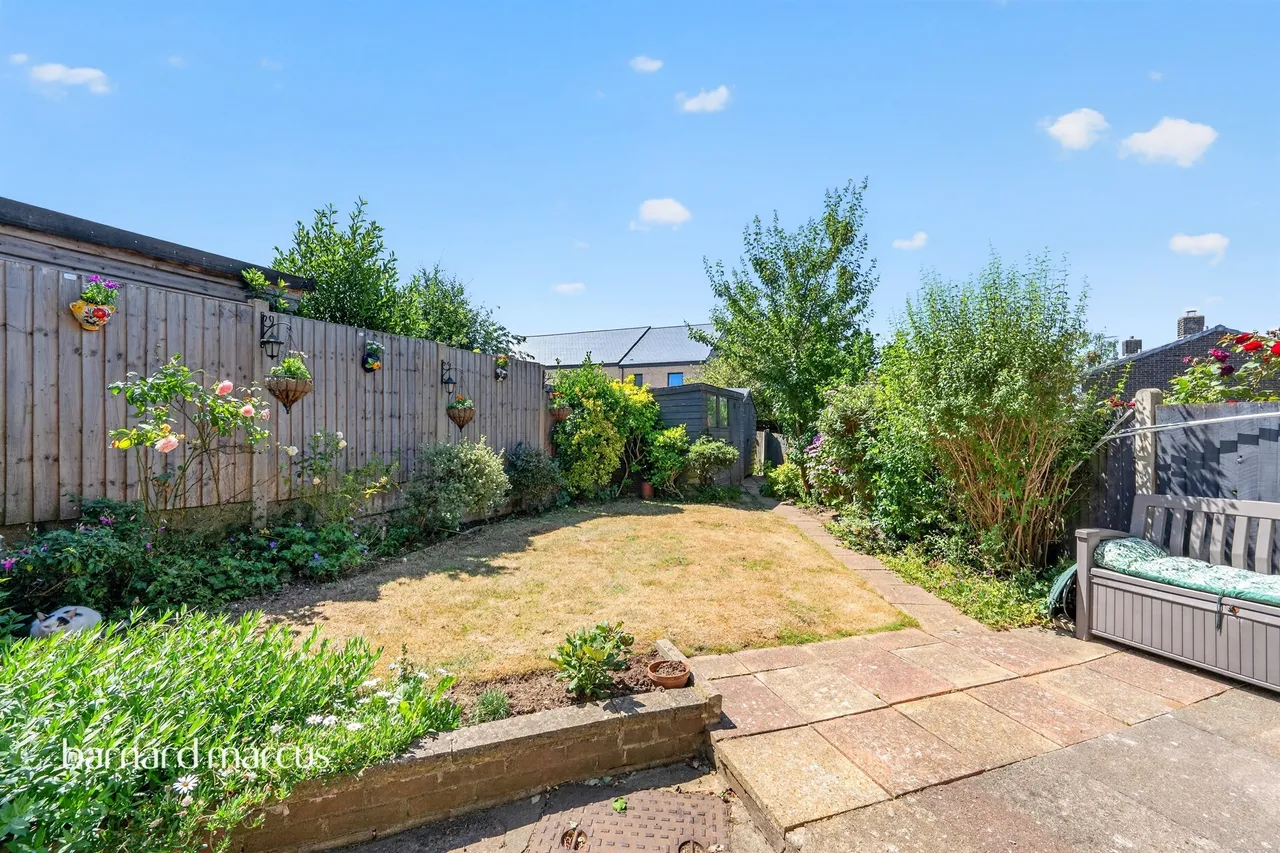 Ferriers Way, Epsom, KT18, photo 13