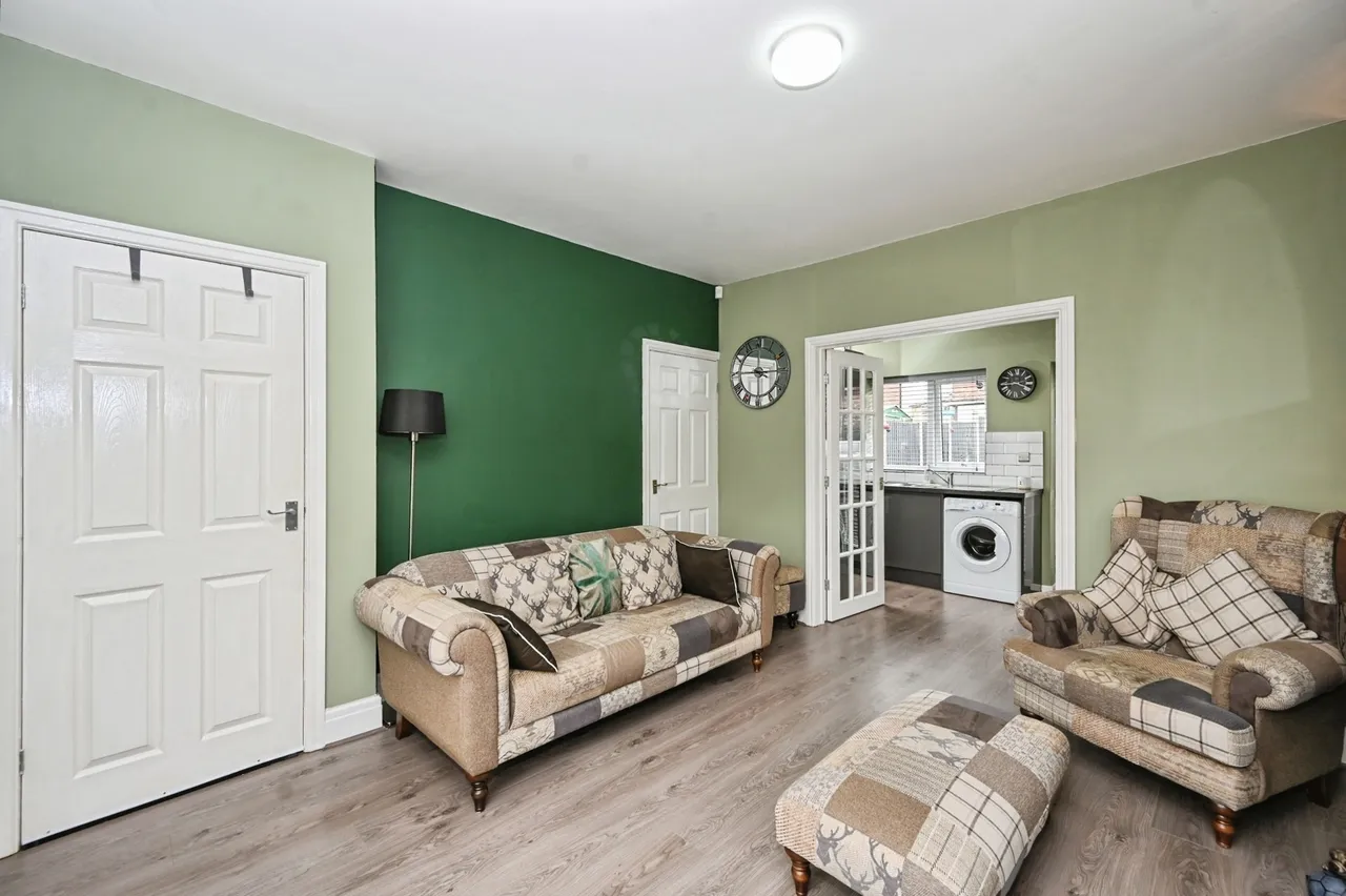 Lostock Avenue, Warrington, Cheshire, WA5, photo 5
