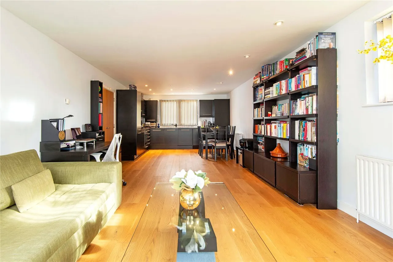 Westferry Road, London, E14, photo 11