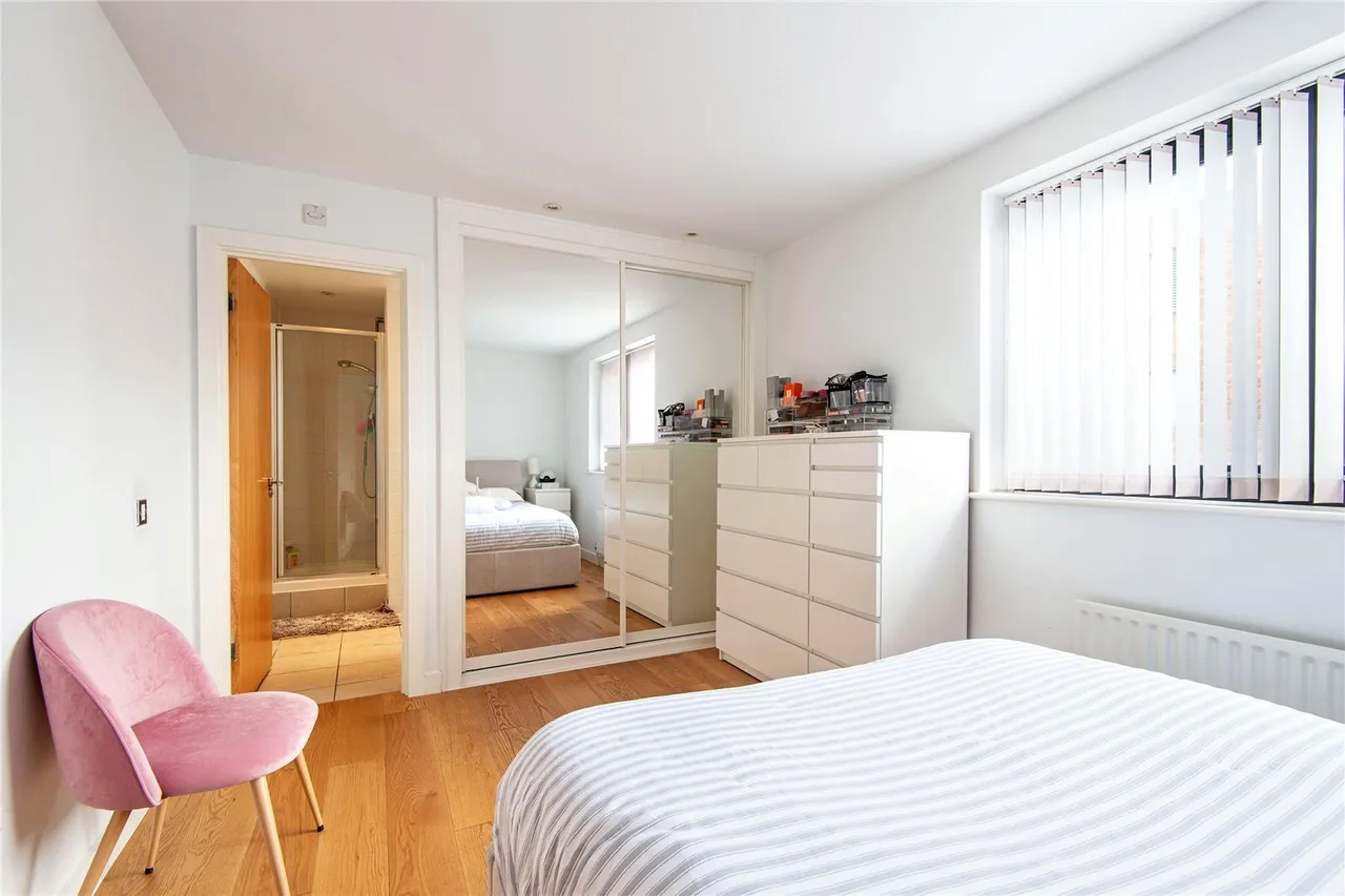 Westferry Road, London, E14, photo 12