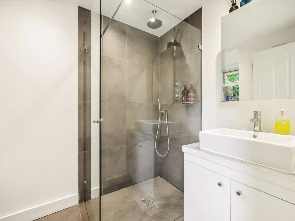 Blythe Road, London, W14, photo 11