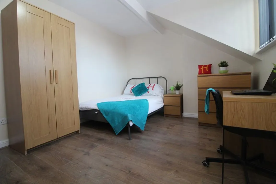 Filey Street, S10, photo 5
