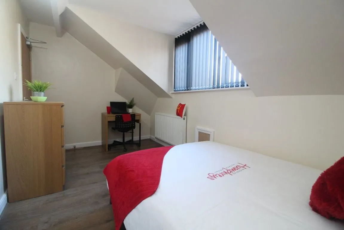 Filey Street, S10, photo 7