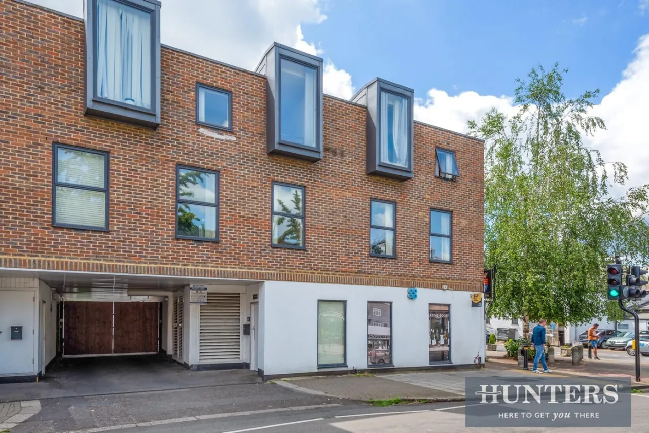 3 bed flat to rent, South Street, Isleworth, TW7