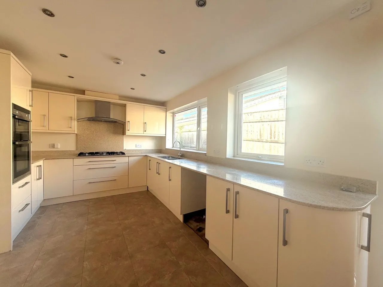Ruthven Close, Eggbuckland, PL6, photo 3