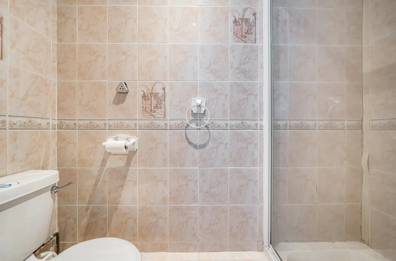 Grove Hill, Worsley, M28, photo 12
