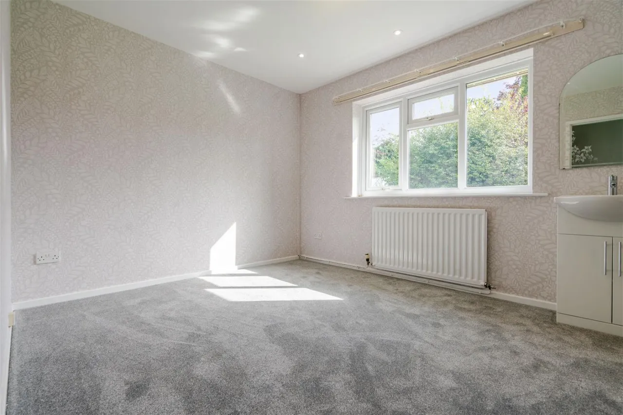 Grove Hill, Worsley, M28, photo 11