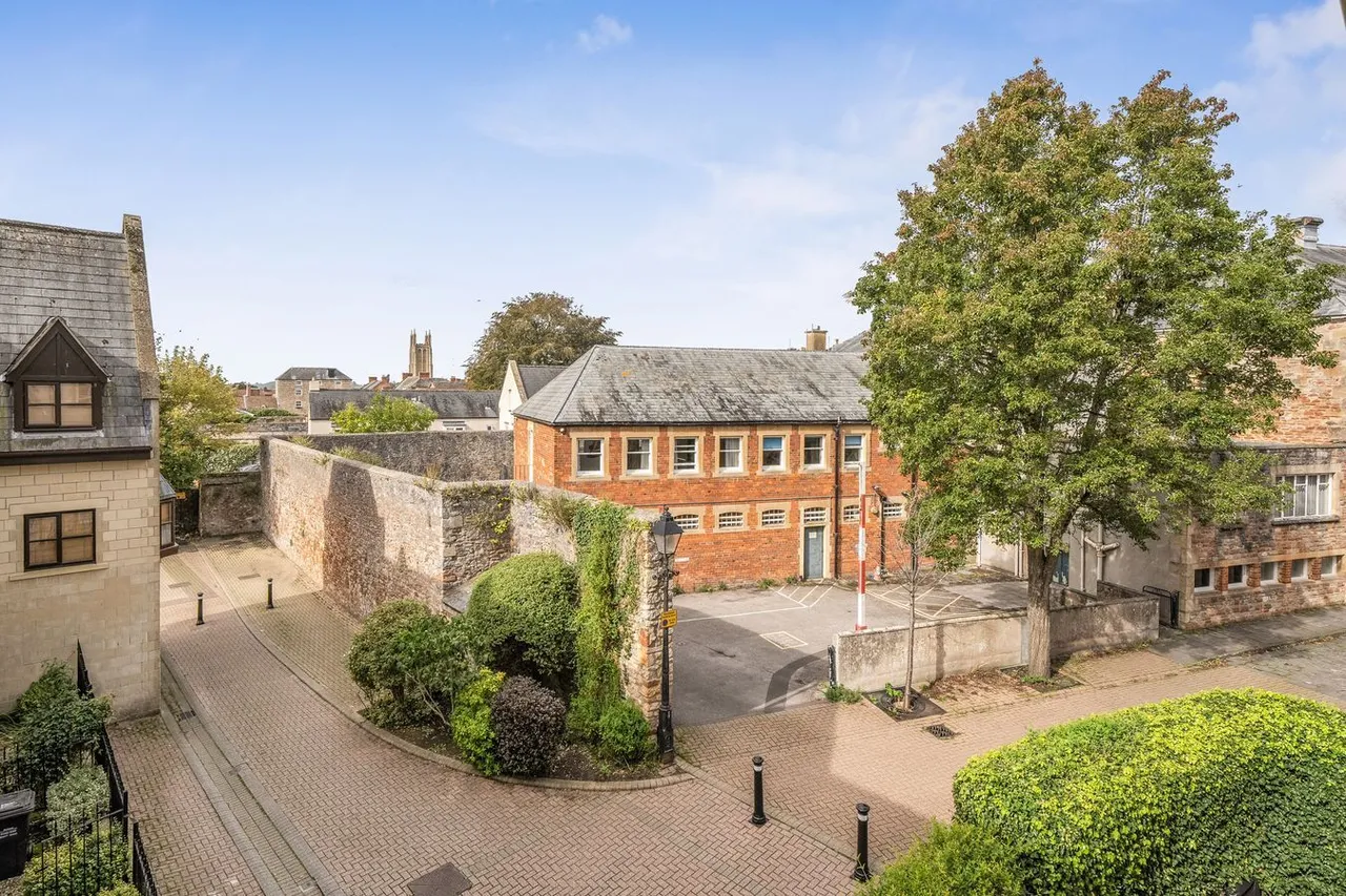 Carlton Court, Wells, BA5, photo 13