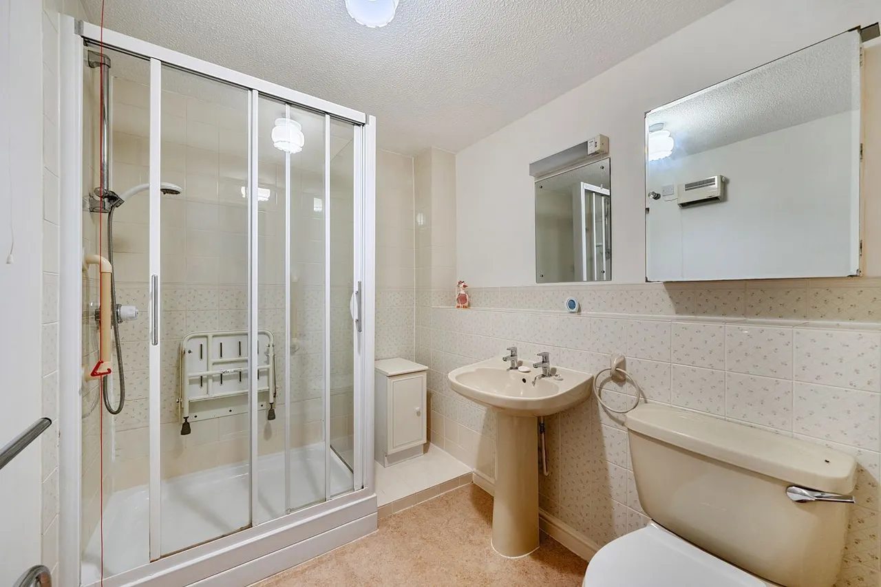 Carlton Court, Wells, BA5, photo 10