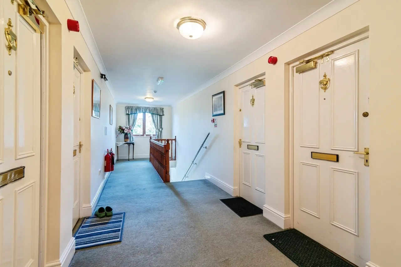Shelford Road, Radcliffe-on-Trent, NG12, photo 17