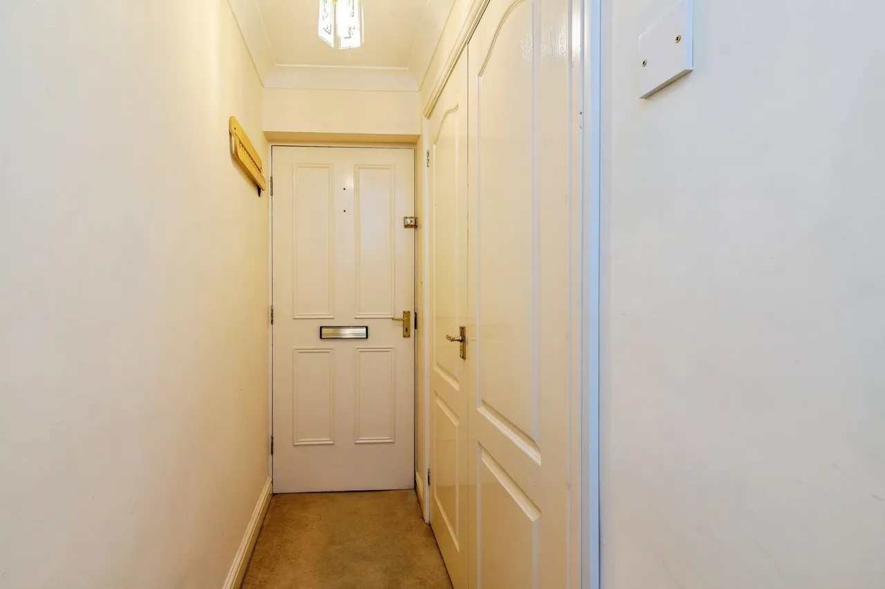 Shelford Road, Radcliffe-on-Trent, NG12, photo 18