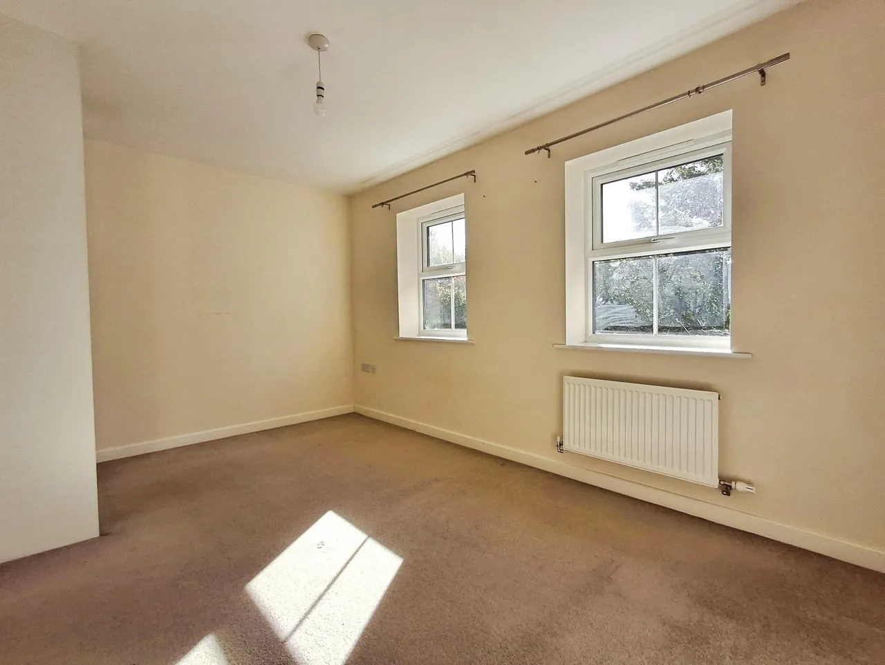 Warwick Close, Bourne, PE10, photo 13