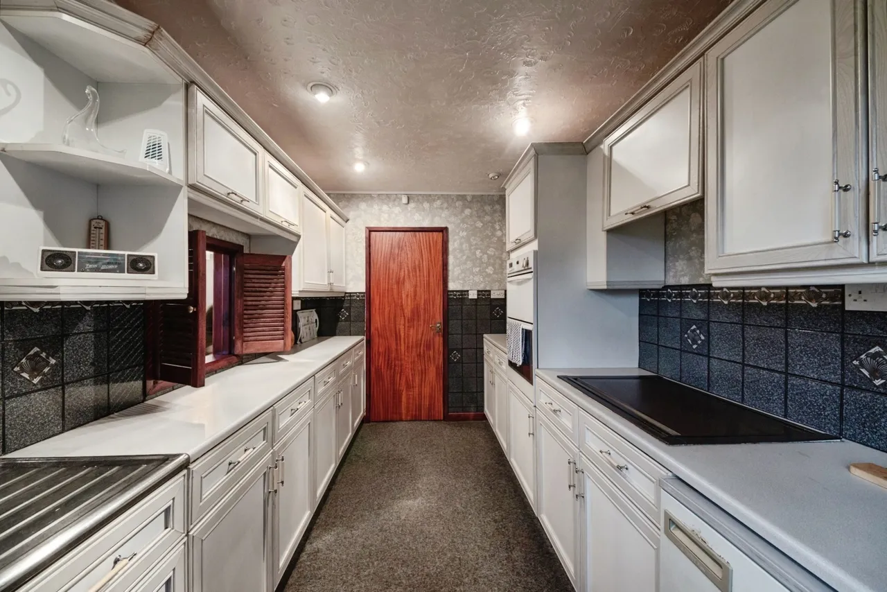 Yardley Wood Road, Birmingham, B13, photo 6