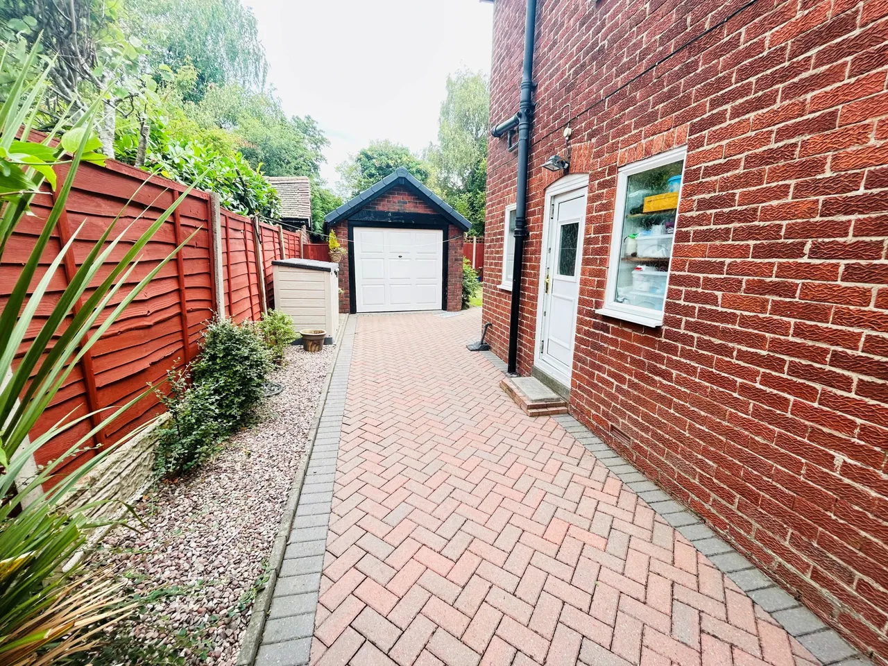 Sharoe Mount Avenue, Fulwood, Preston, Lancashire, PR2 9HQ, photo 16