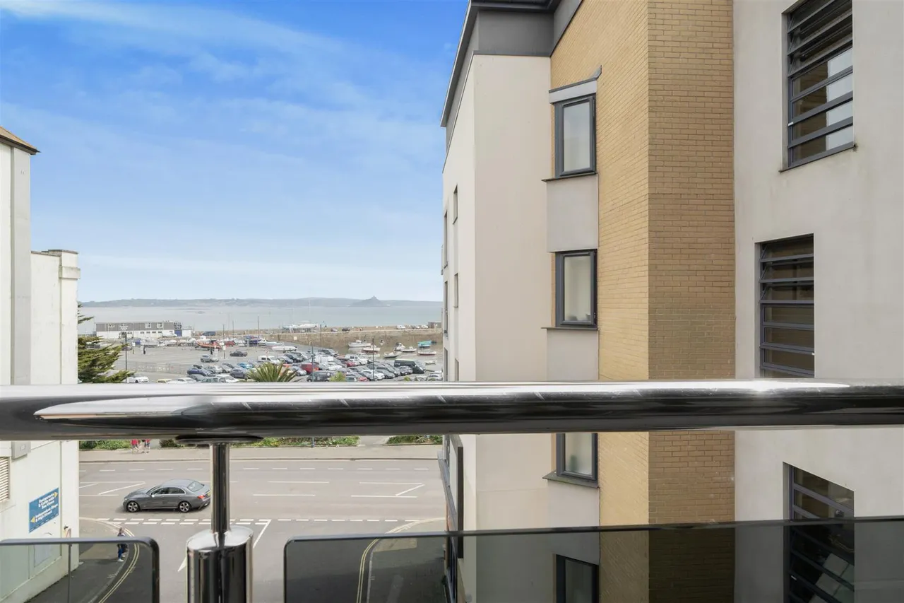 New Town Lane, Penzance, TR18, photo 12