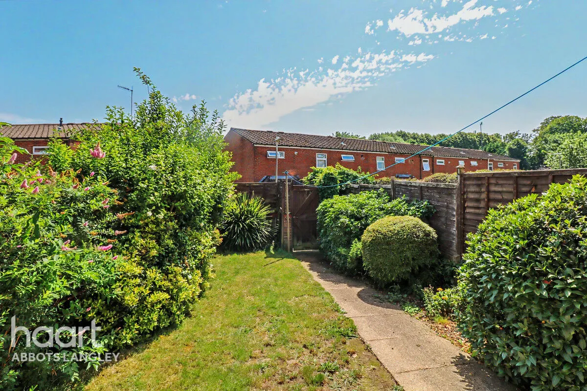 Jacketts Field, Abbots Langley, WD5, photo 2