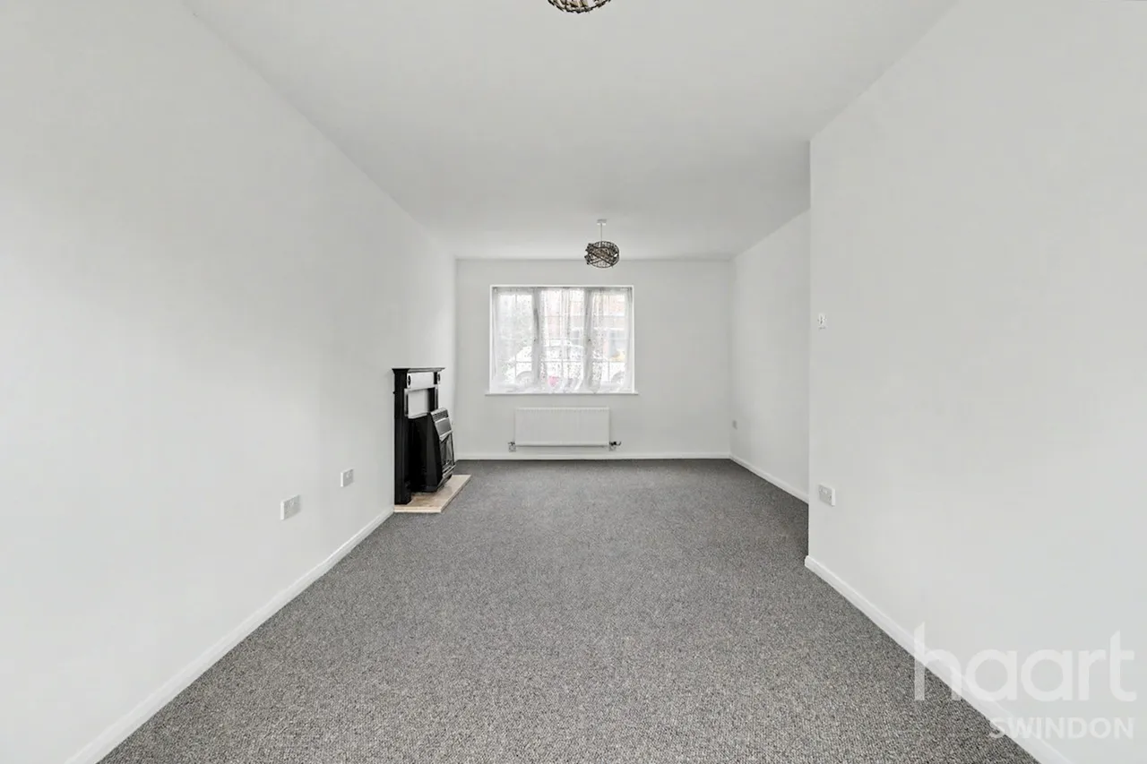 Webbs Wood, Swindon, SN5, photo 7
