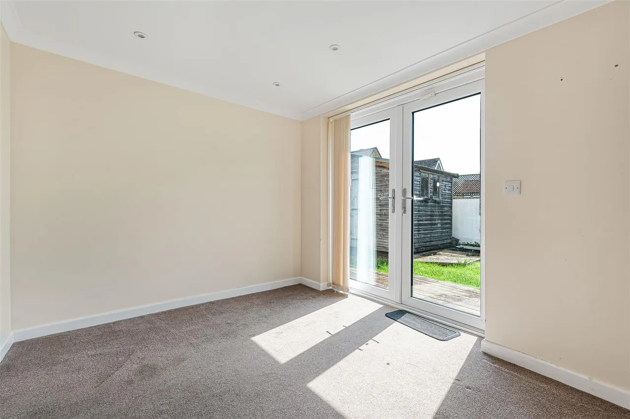 Sherwood Close, Launton, photo 5