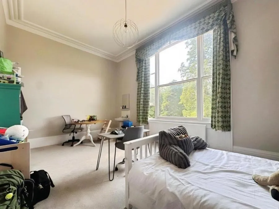 Wokingham Road, Crowthorne, RG45, photo 7