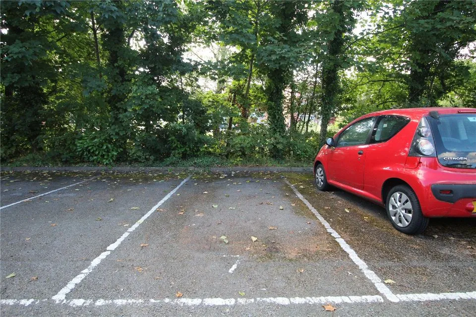 Redan Gardens, Aldershot, Hampshire, GU12 4SH, photo 8
