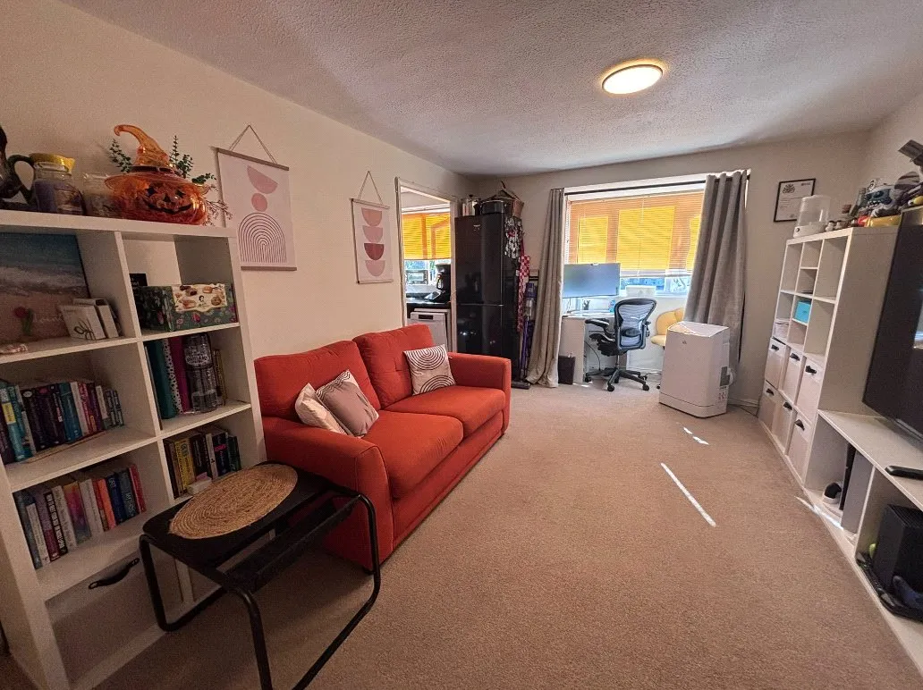 Redan Gardens, Aldershot, Hampshire, GU12 4SH, photo 2