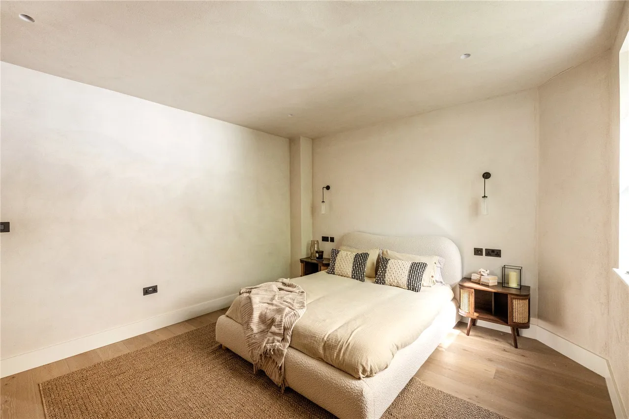 Russell Gardens Mews, Kensington, W14, photo 11