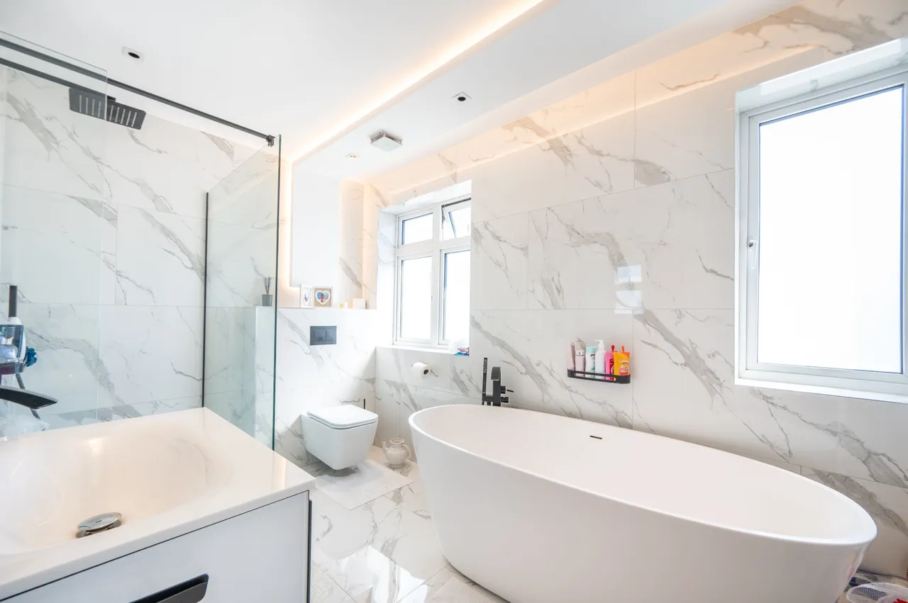 38 Helena Road, London, photo 11