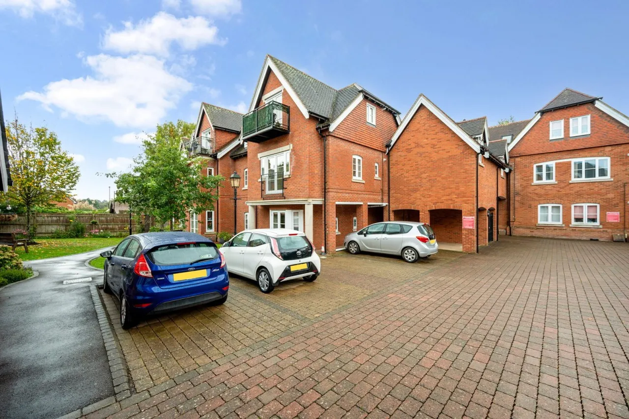 Lyndhurst, SO43, photo 19