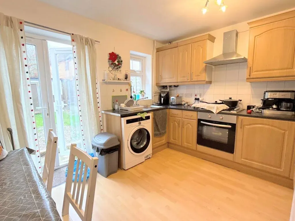 Milecastle, Bancroft, Milton Keynes, Buckinghamshire, MK13 0QL, photo 2