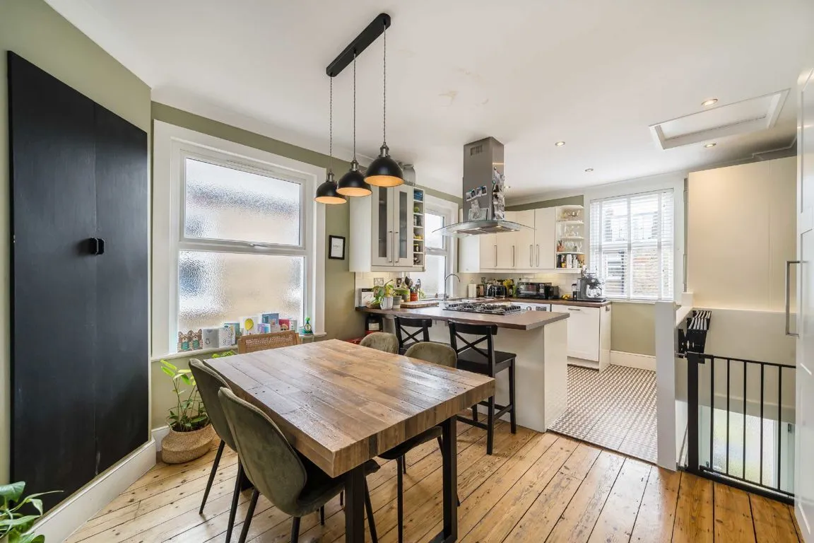 Otterburn Street, SW17, photo 3