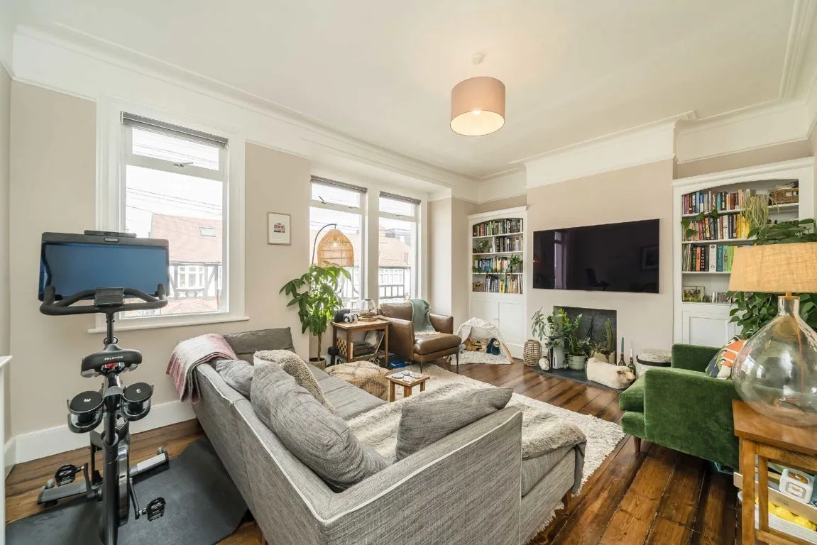 Otterburn Street, SW17, photo 2