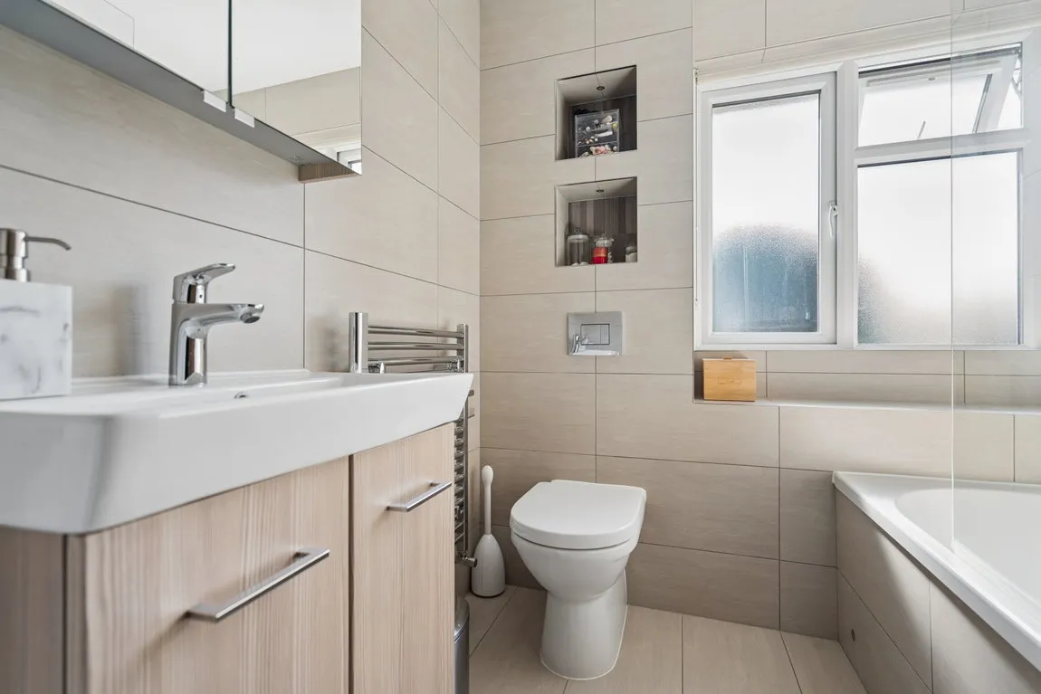The Drive, Northwood, HA6, photo 8