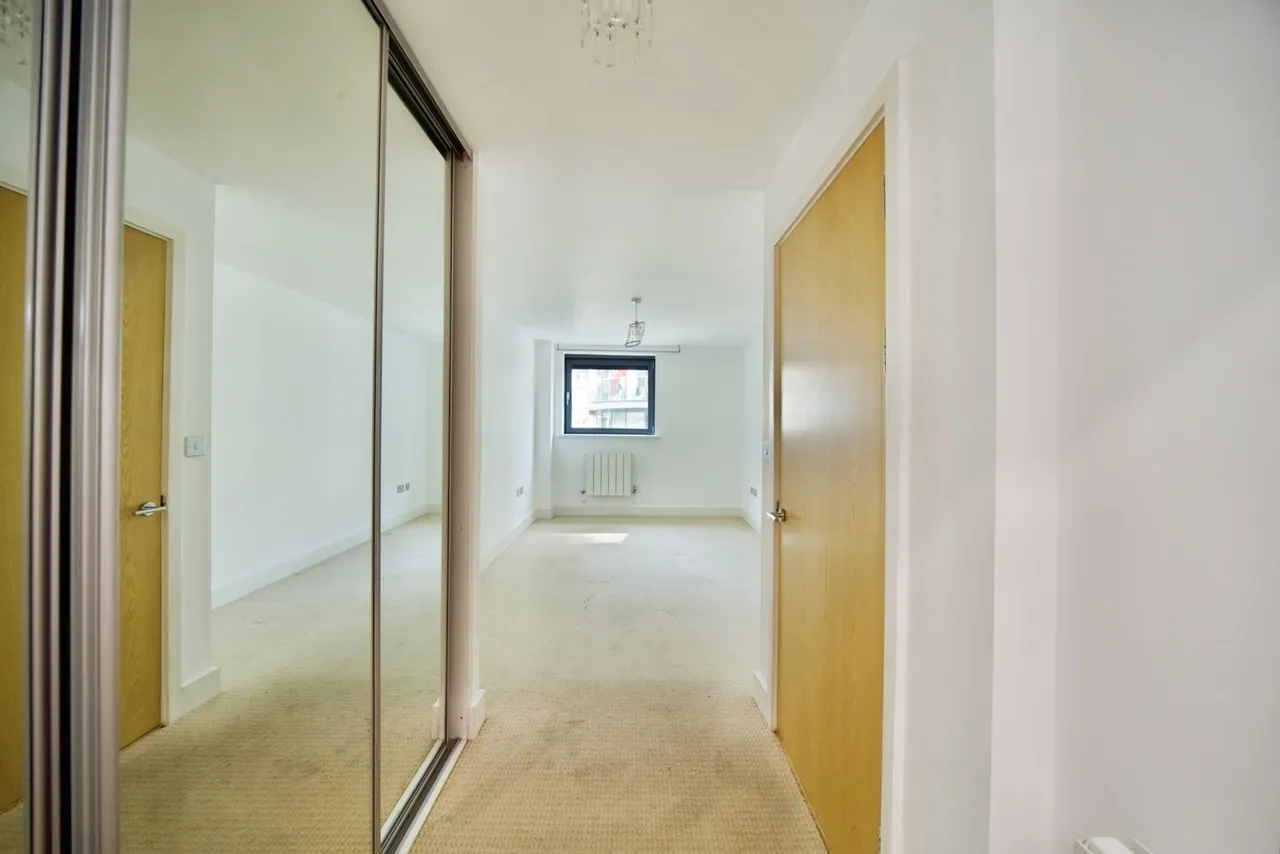 Millharbour, London, E14, photo 9