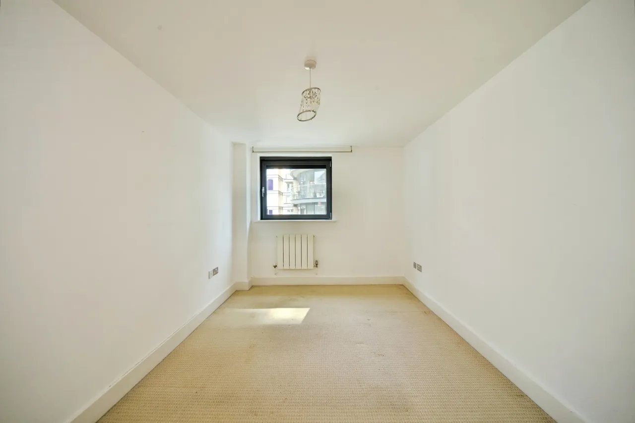Millharbour, London, E14, photo 4