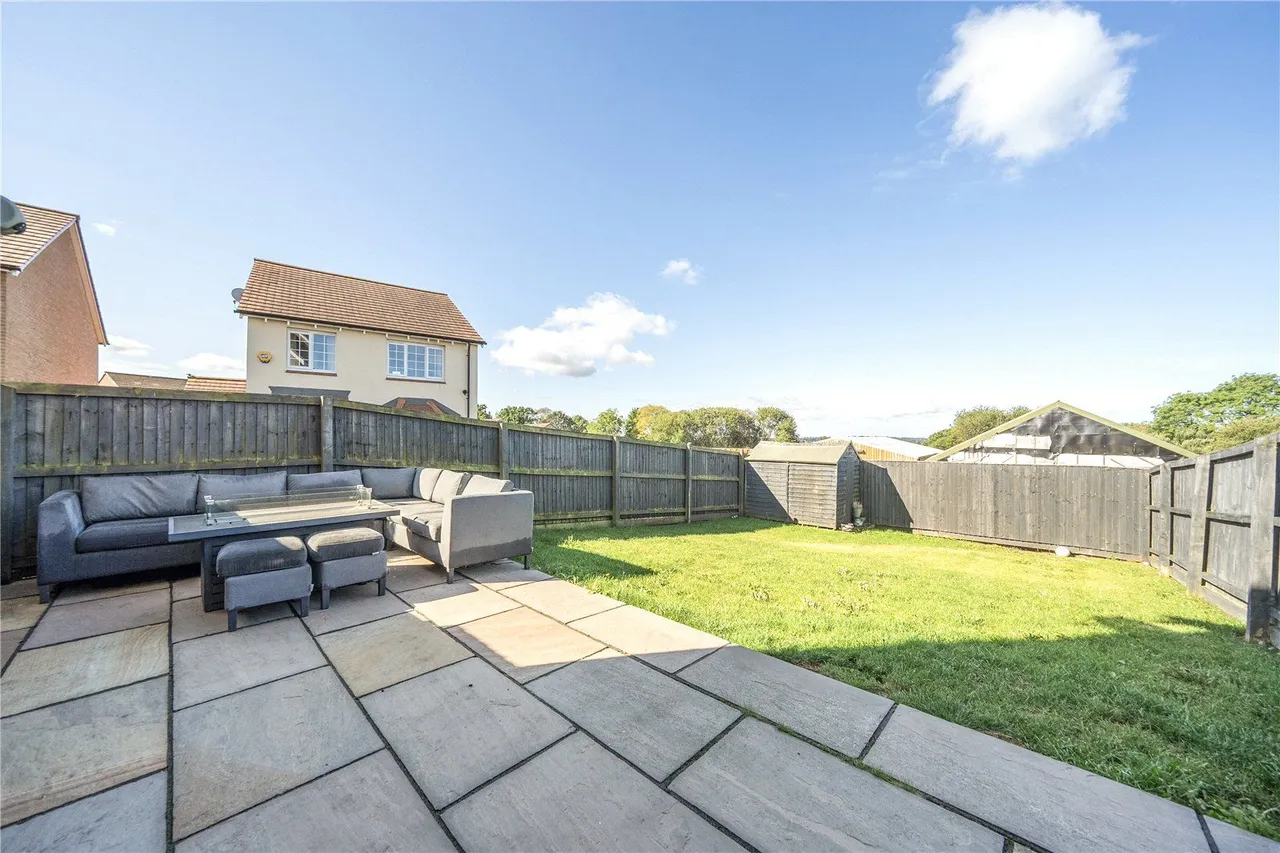 Esthwaite Close, Middleton, M24, photo 14