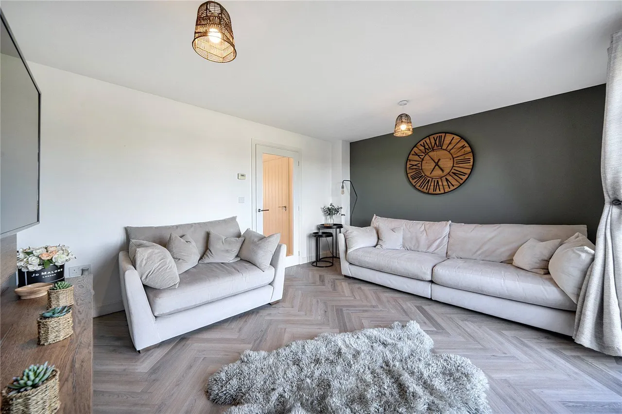 Esthwaite Close, Middleton, M24, photo 2