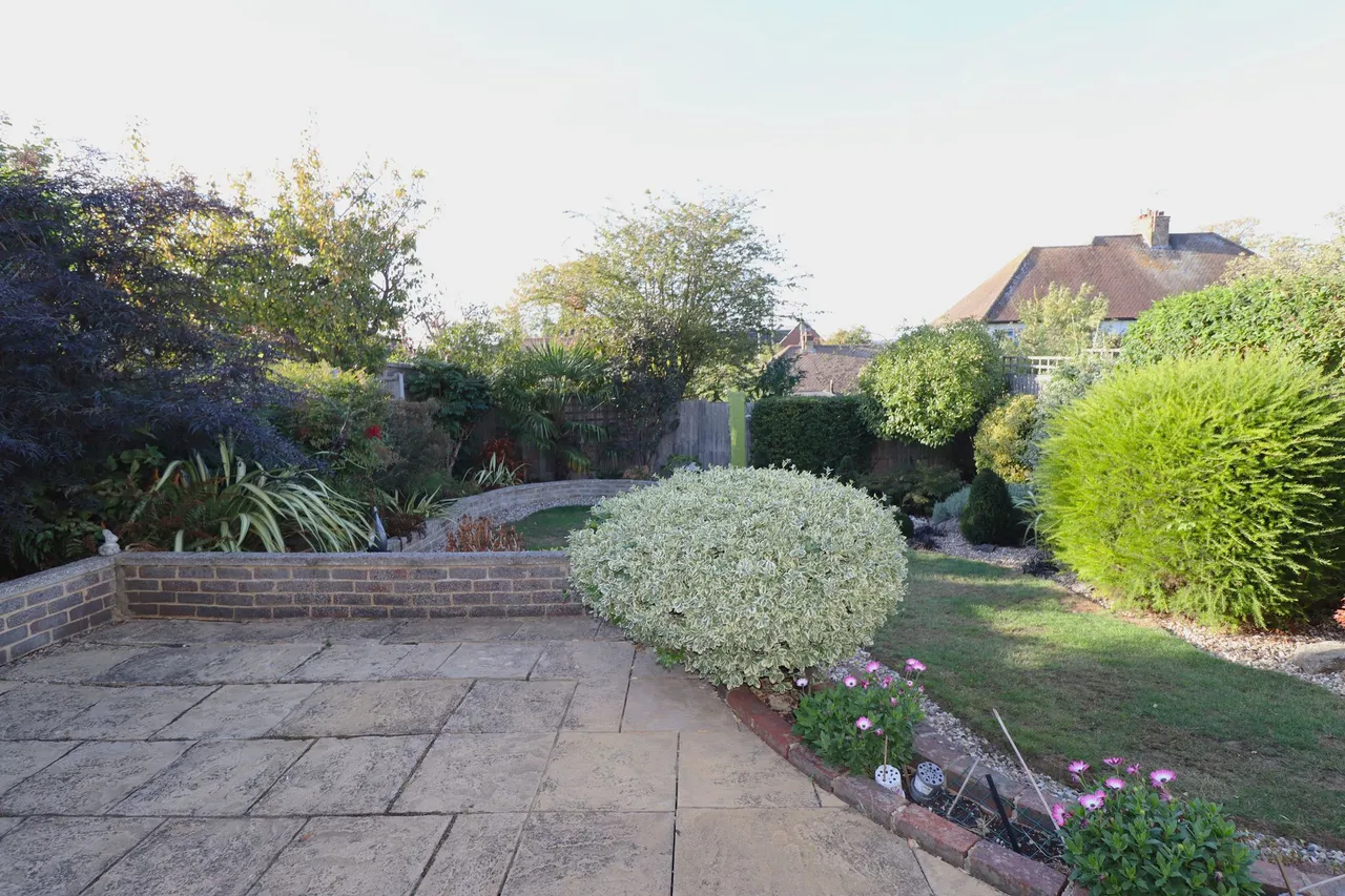 Mount Avenue, Rayleigh, SS6, photo 18
