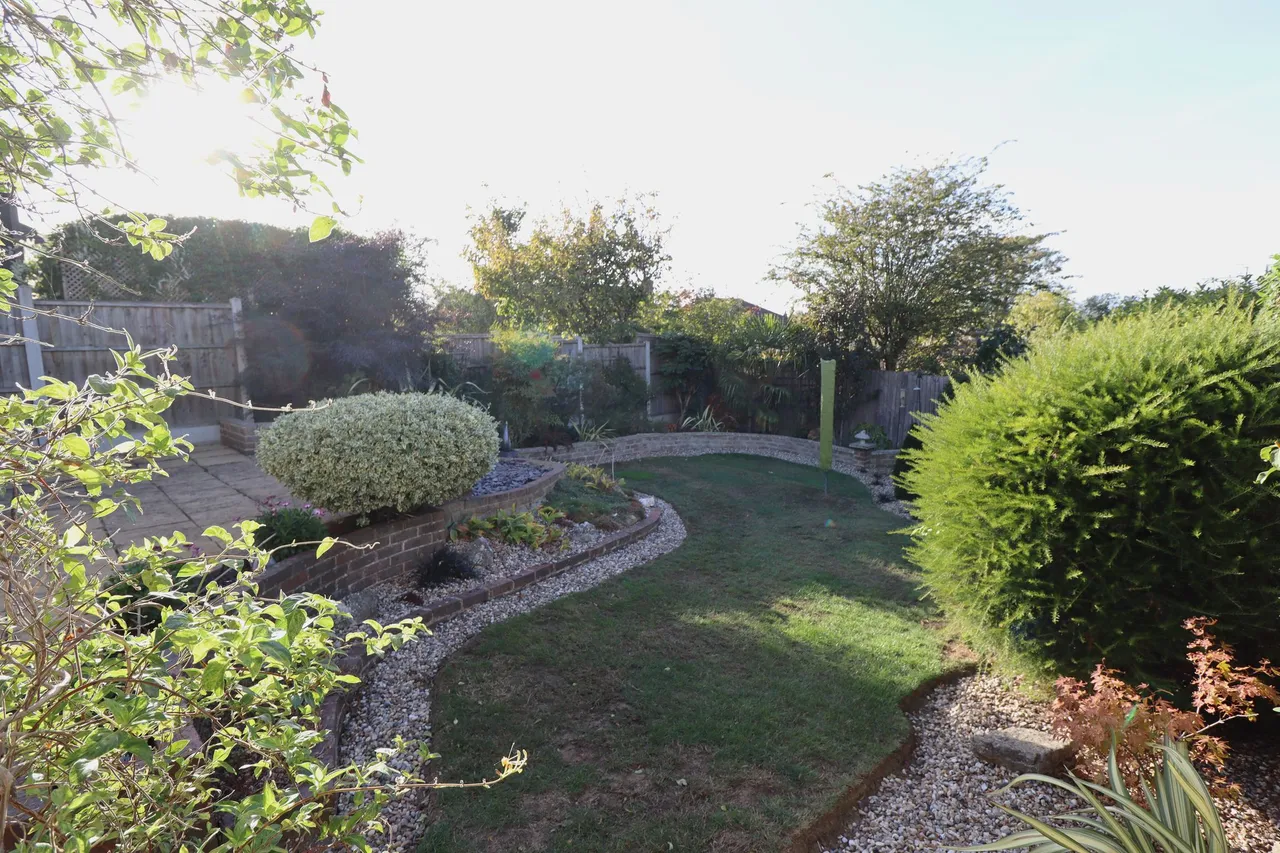 Mount Avenue, Rayleigh, SS6, photo 16