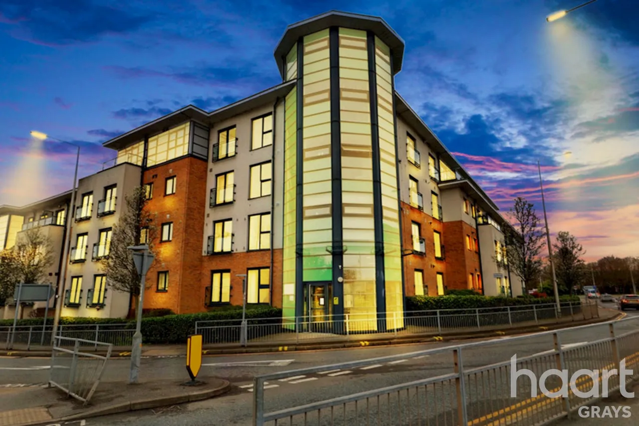 1 bed flat for sale, Seally Road, Grays, RM17