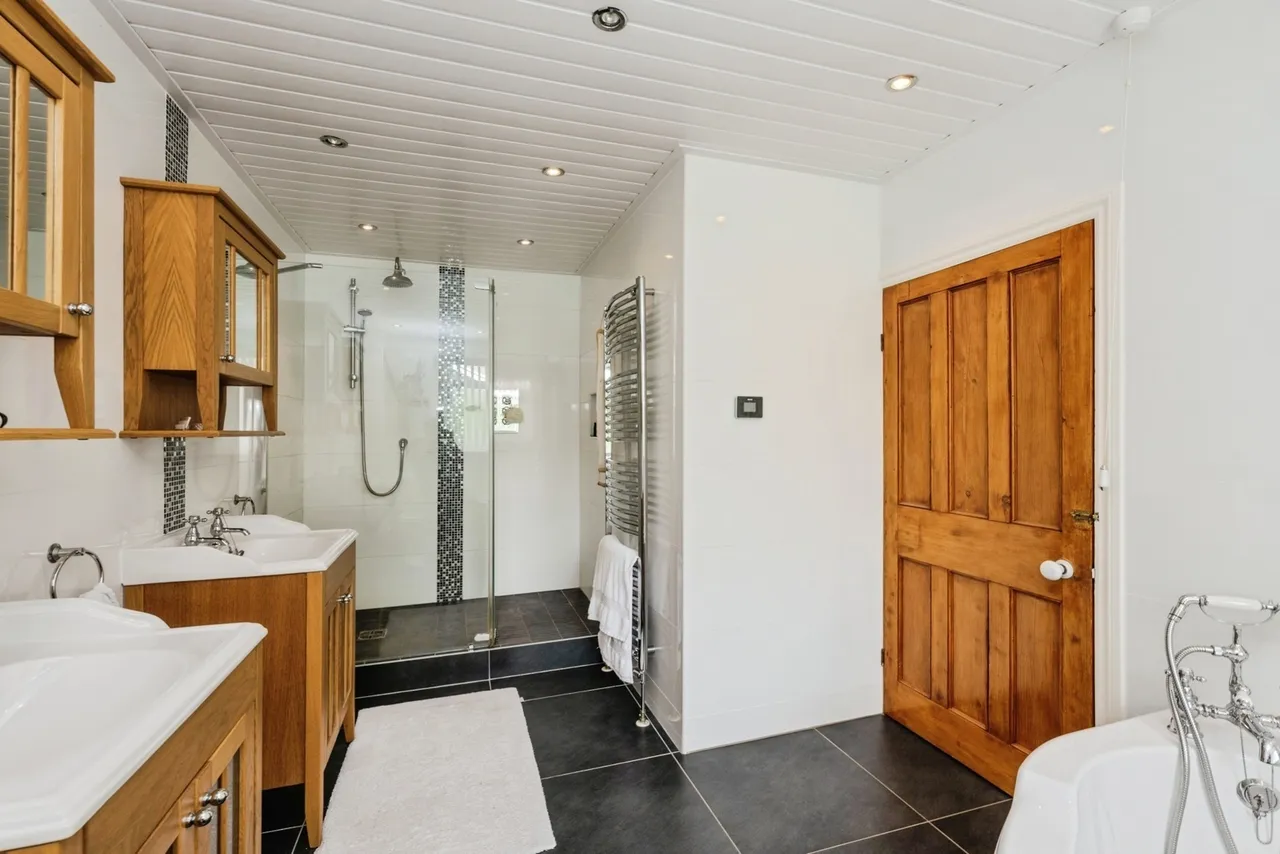 Greenfield Terrace, Sketty, SA2, photo 25