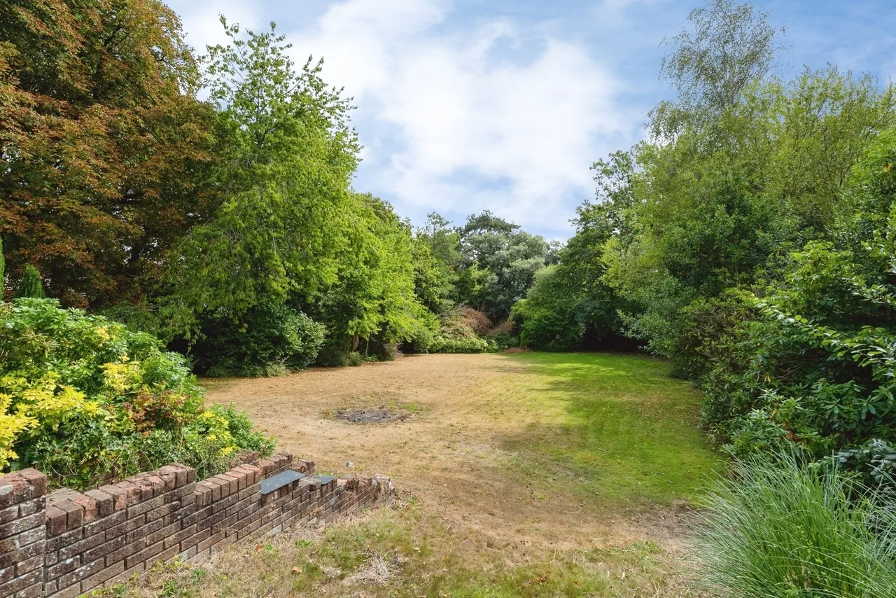Greenfield Terrace, Sketty, SA2, photo 33