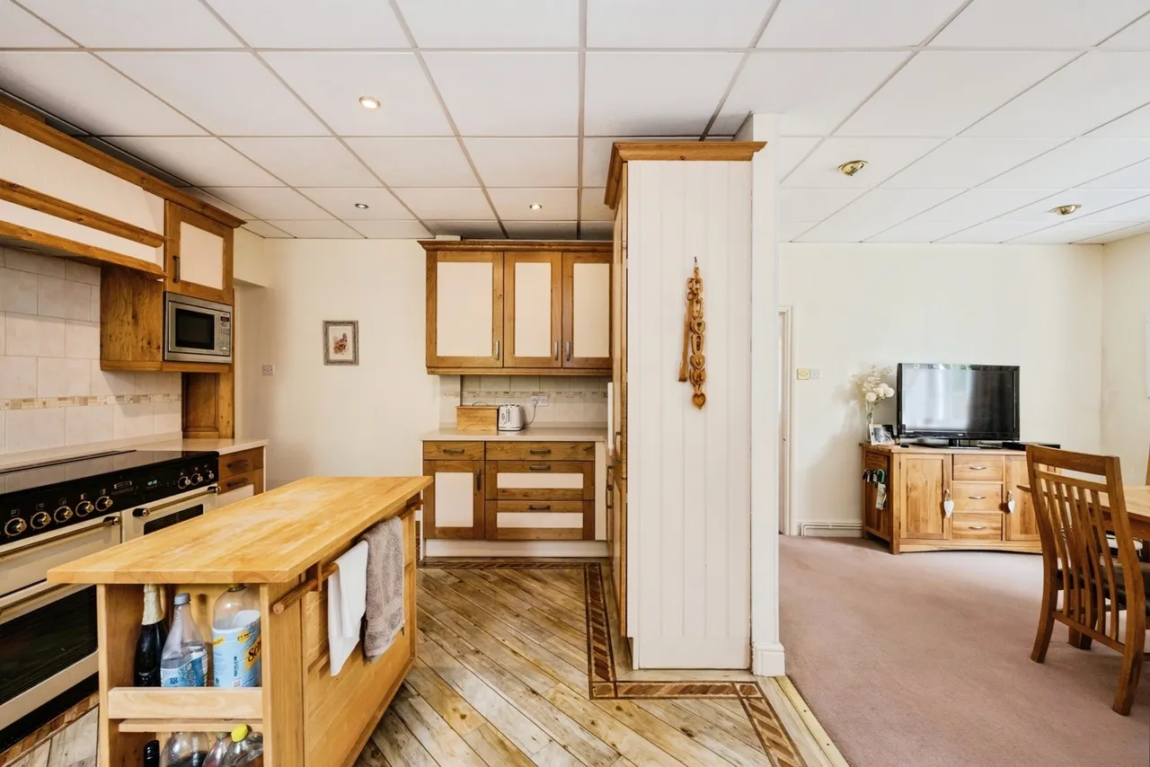 Greenfield Terrace, Sketty, SA2, photo 10