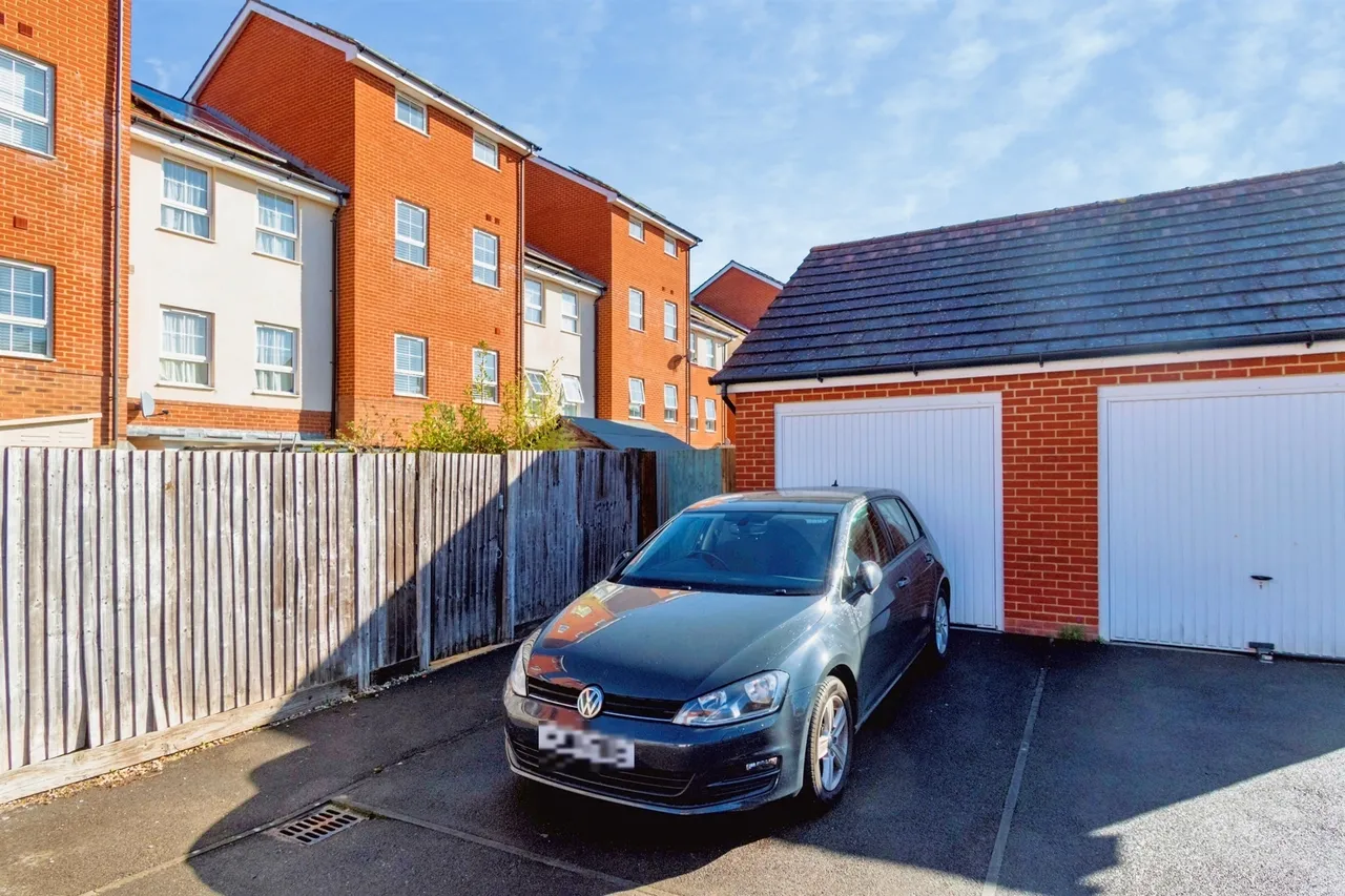 Minchin Acres, Hedge End, SO30, photo 29