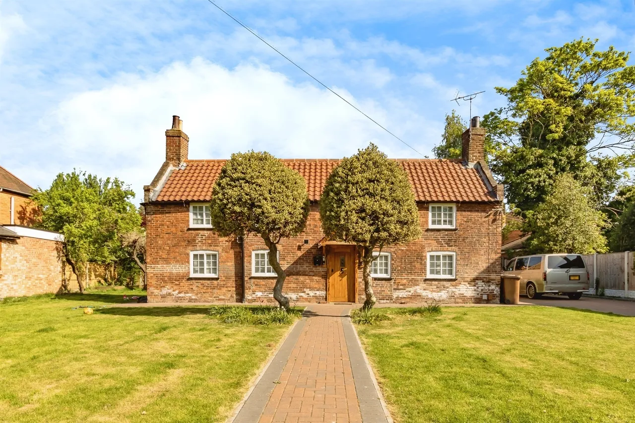 4 bed character property for sale, Trowell Road, Nottingham, NG8
