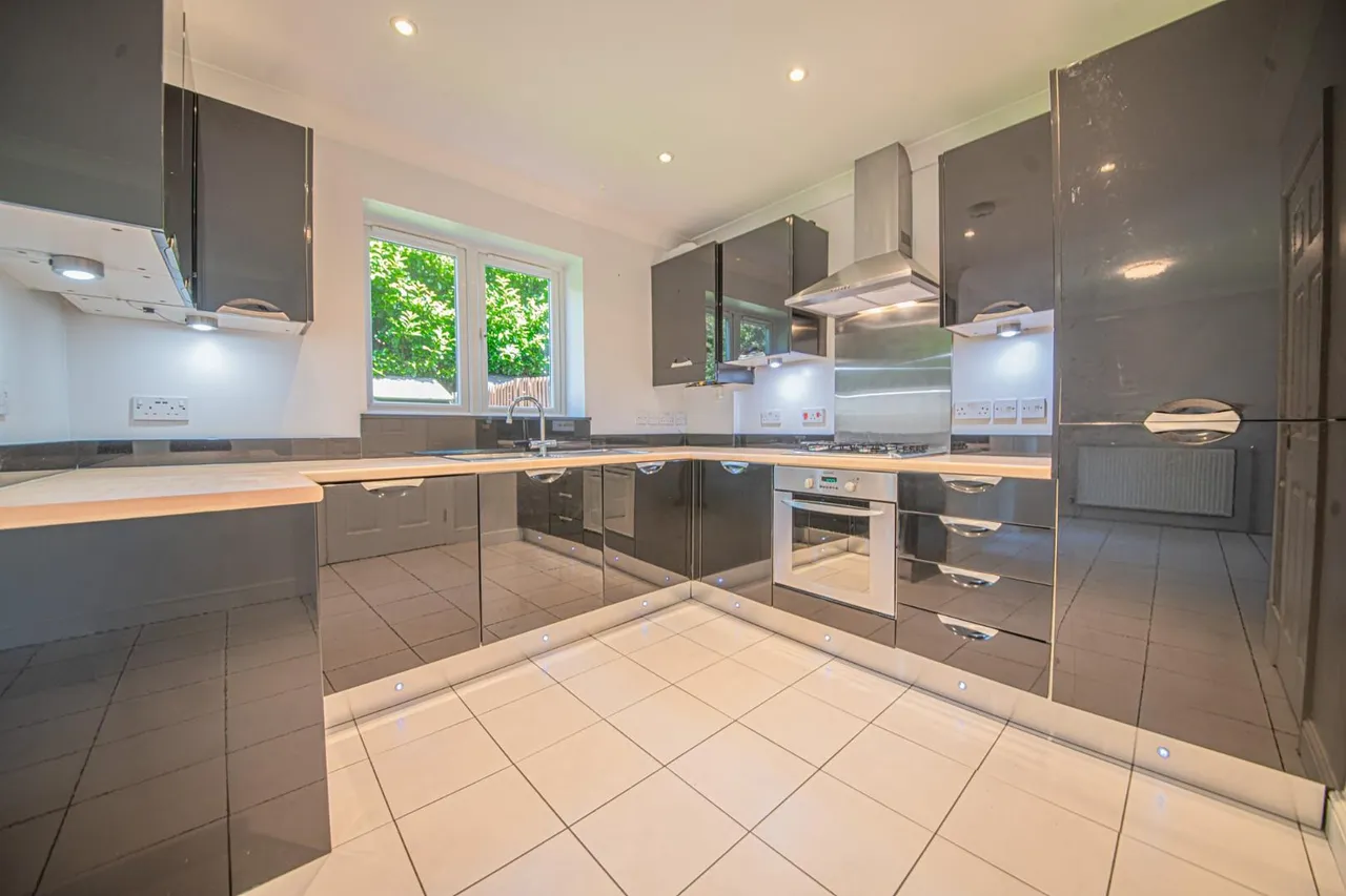 Chestnut Avenue, Eastleigh, SO50 5BX, photo 6
