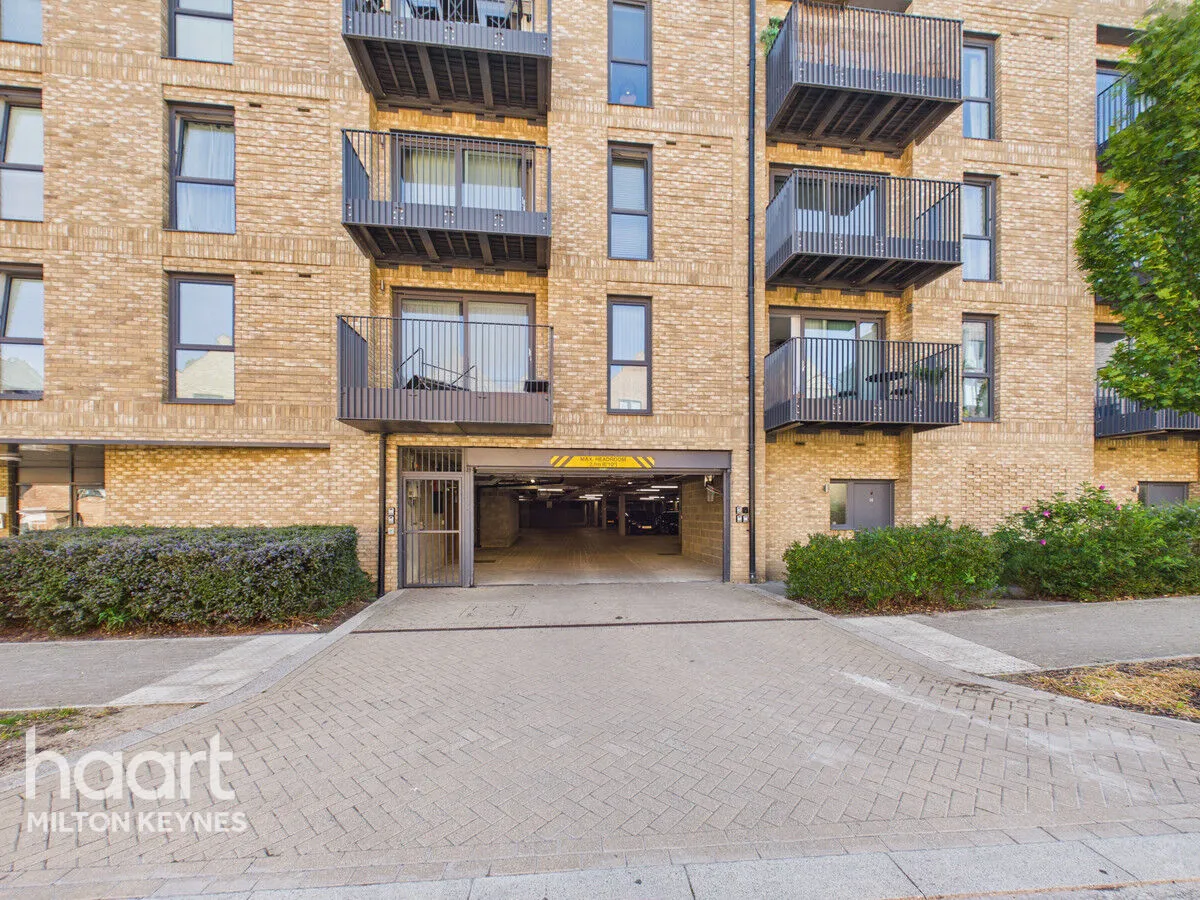 Canal Street, Campbell Park, MK9, photo 11