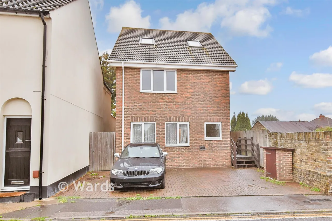 1 bed flat for sale, Station Road, Rainham, ME8